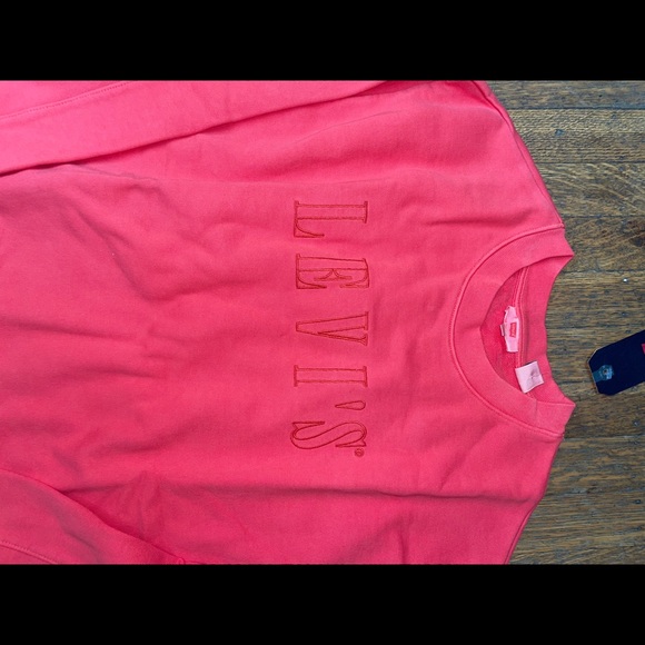 ♦️Levi’s crewneck sweater♦️ - Picture 7 of 9